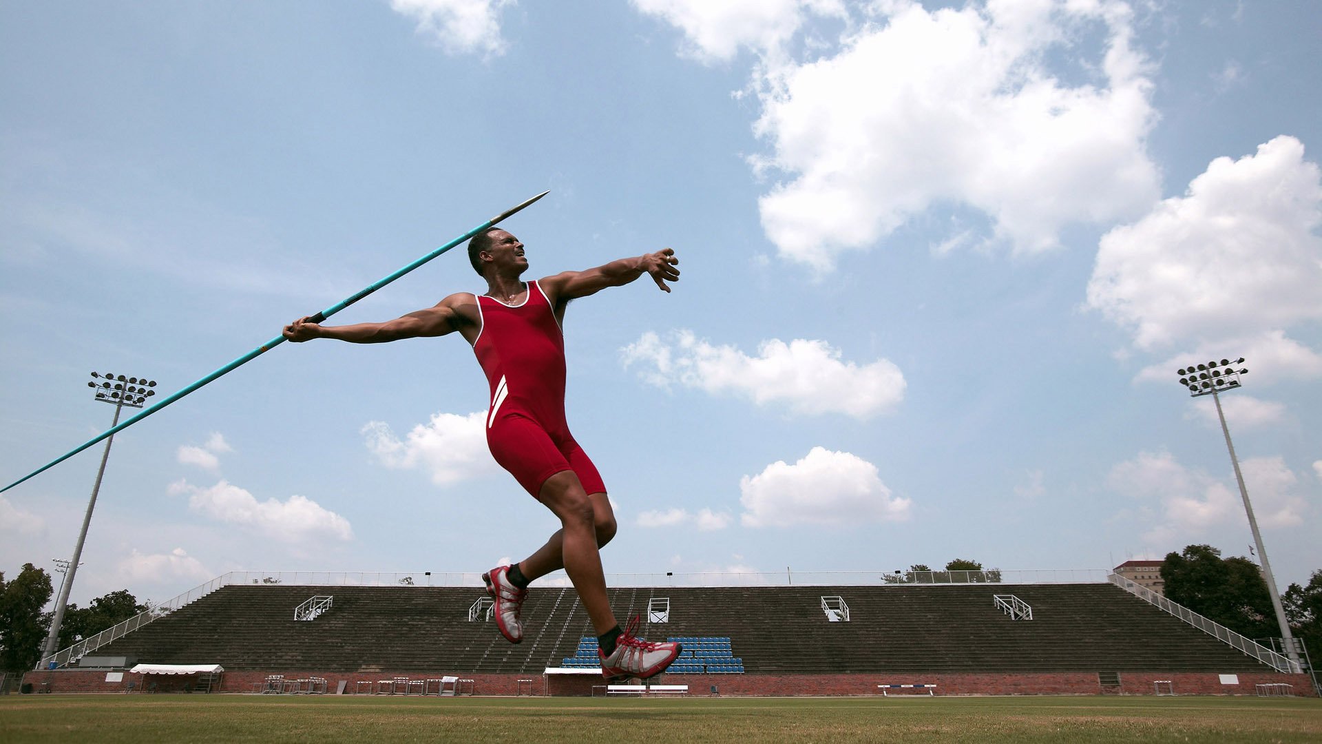 世界排名争夺战焦点战，里昂击溃丹麦背后的战术革命